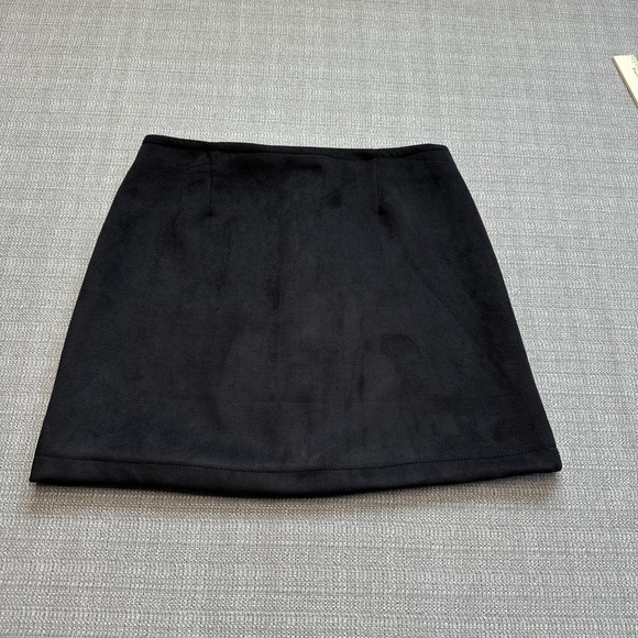 Lulus Black Faux Suede Mini Skirt‎ M Zip Front Y2K Grunge Club Night Out USA - Picture 6 of 7